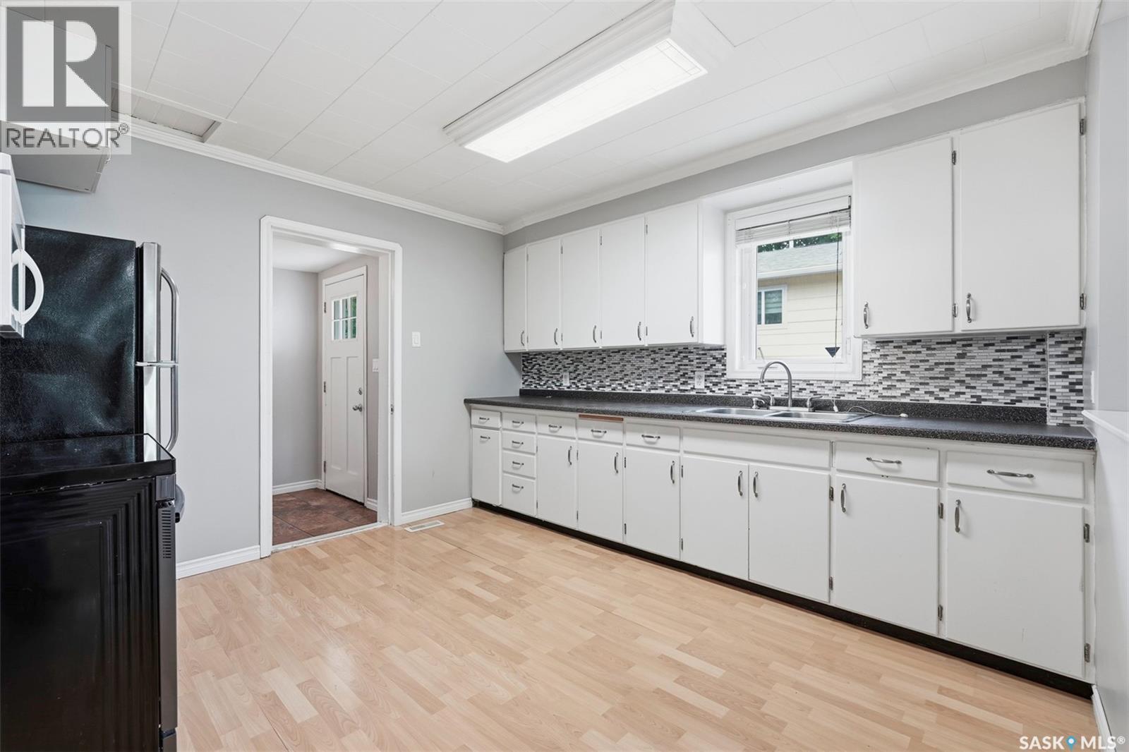 712 5th Street E, Prince Albert, Saskatchewan  S6V 0M4 - Photo 9 - SK046223