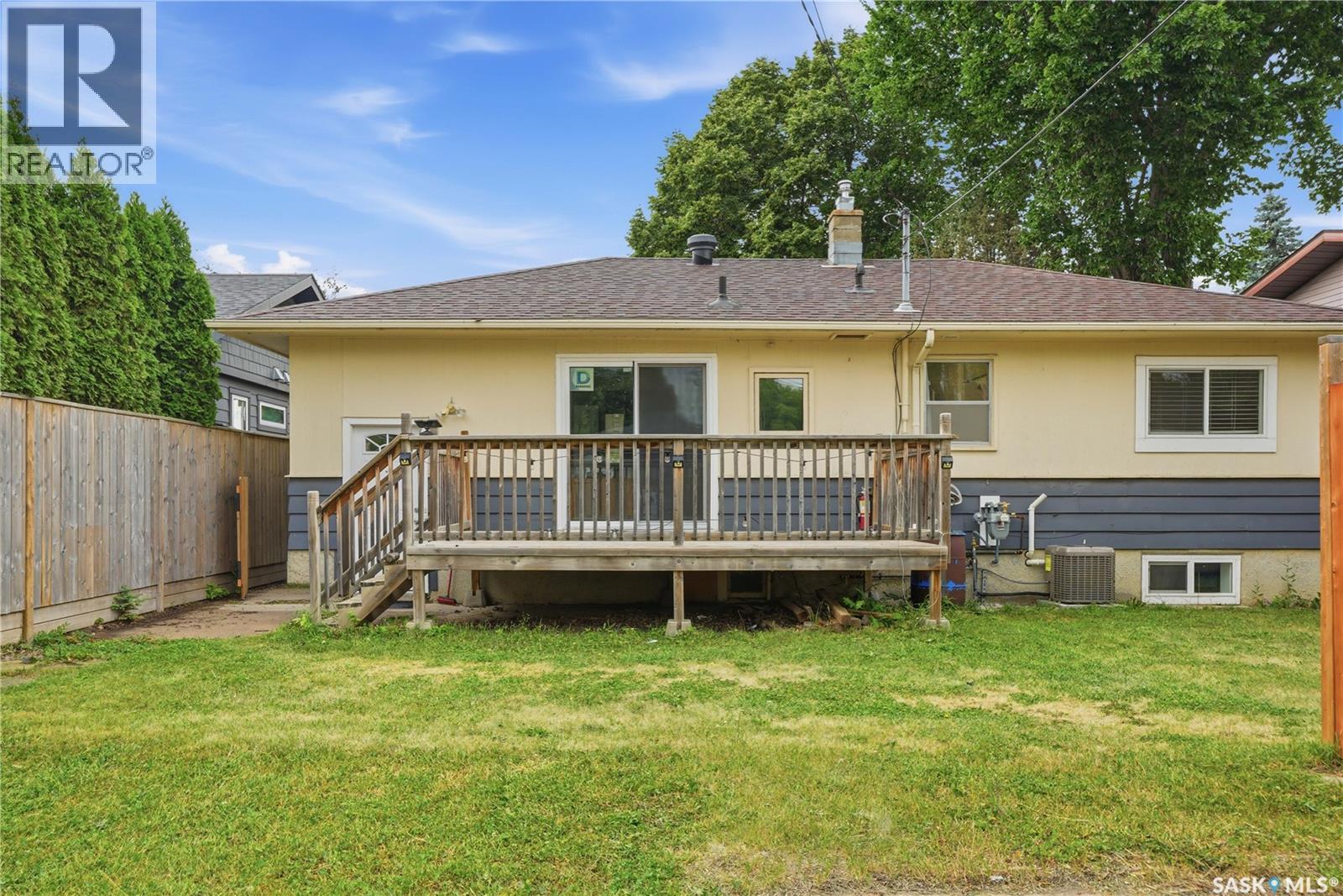 1915 Dufferin Avenue, Saskatoon, Saskatchewan  S7J 1B6 - Photo 46 - SK046215