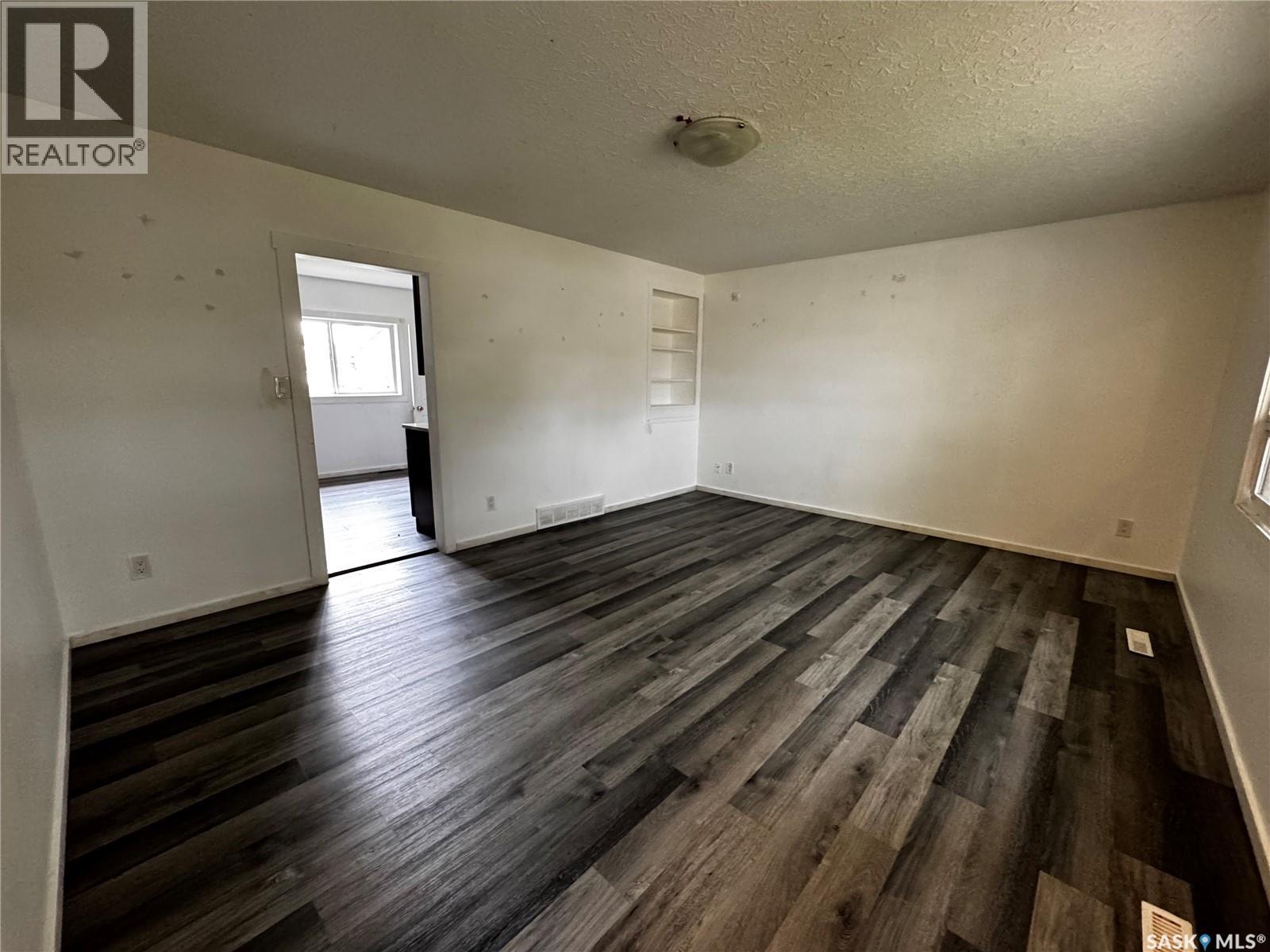 212 T Avenue N, Saskatoon, Saskatchewan  S7L 3B2 - Photo 3 - SK046195