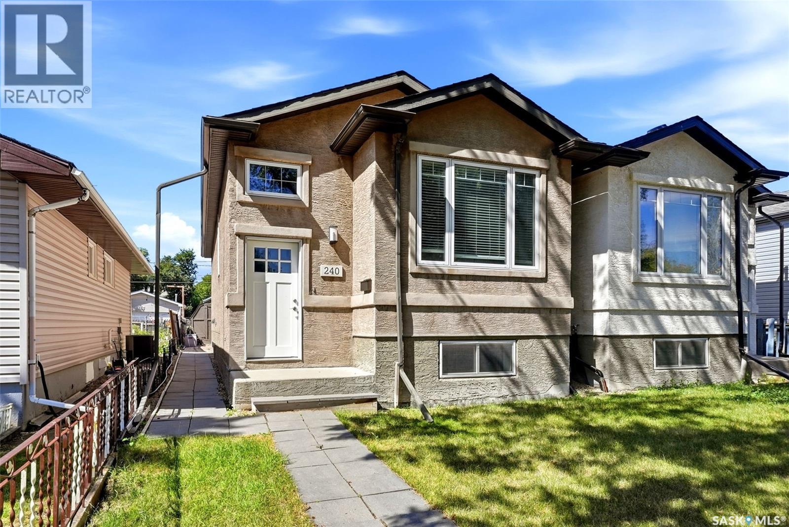240 Ottawa Street, Regina, Saskatchewan  S4R 1N5 - Photo 2 - SK046180