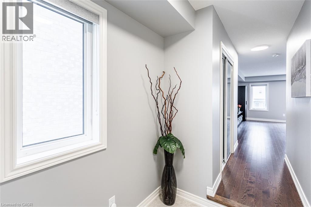 3956 Tufgar Crescent, Burlington, Ontario  L7M 1P8 - Photo 3 - 40857486