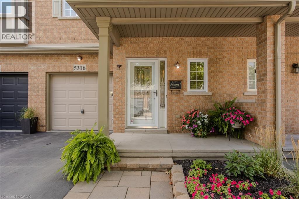 5316 Applegarth Drive, Burlington, Ontario  L7L 7E3 - Photo 1 - 40857476