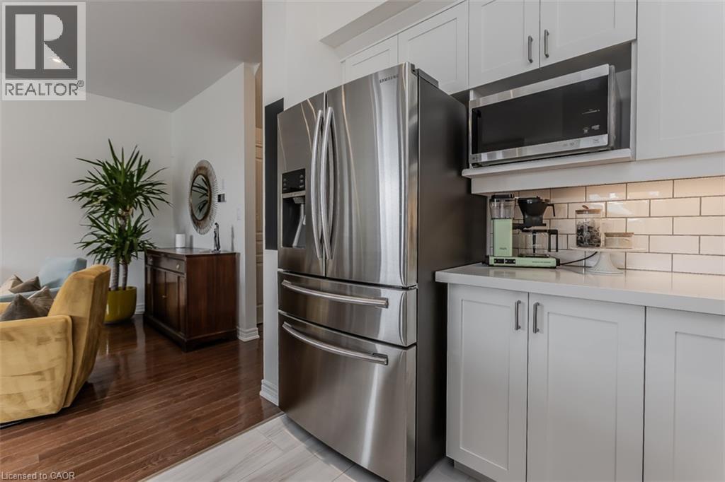 5316 Applegarth Drive, Burlington, Ontario  L7L 7E3 - Photo 12 - 40857476