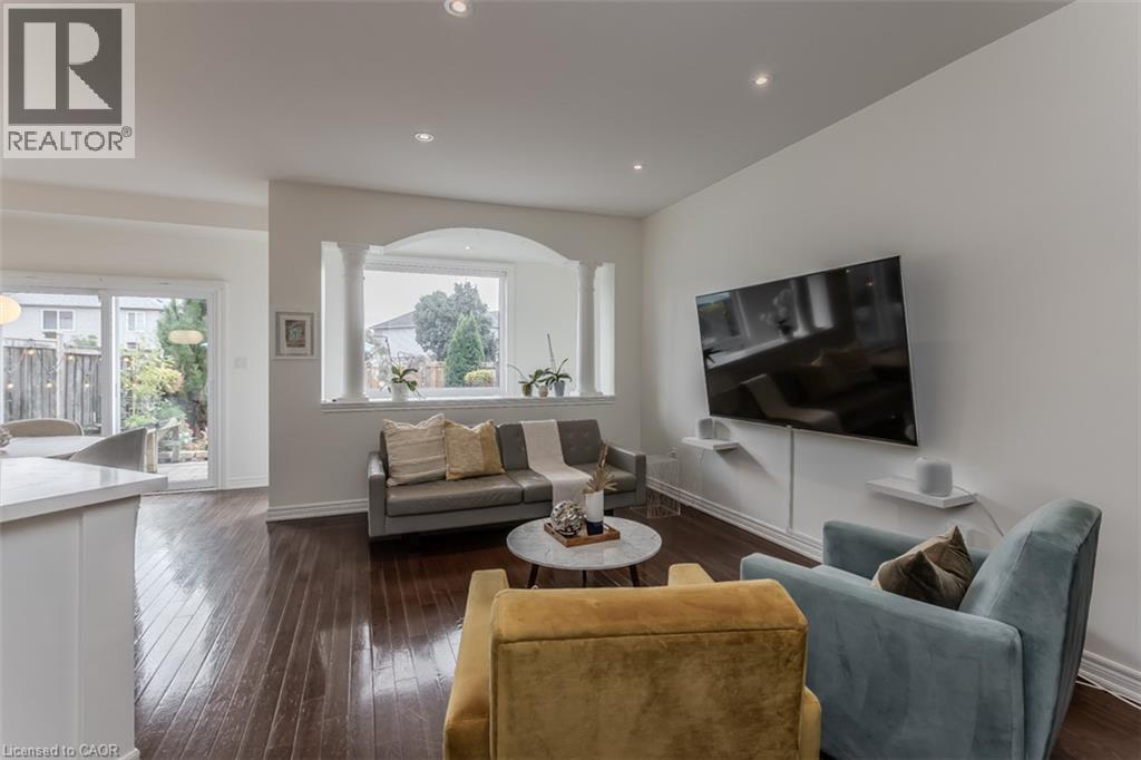 5316 Applegarth Drive, Burlington, Ontario  L7L 7E3 - Photo 14 - 40857476