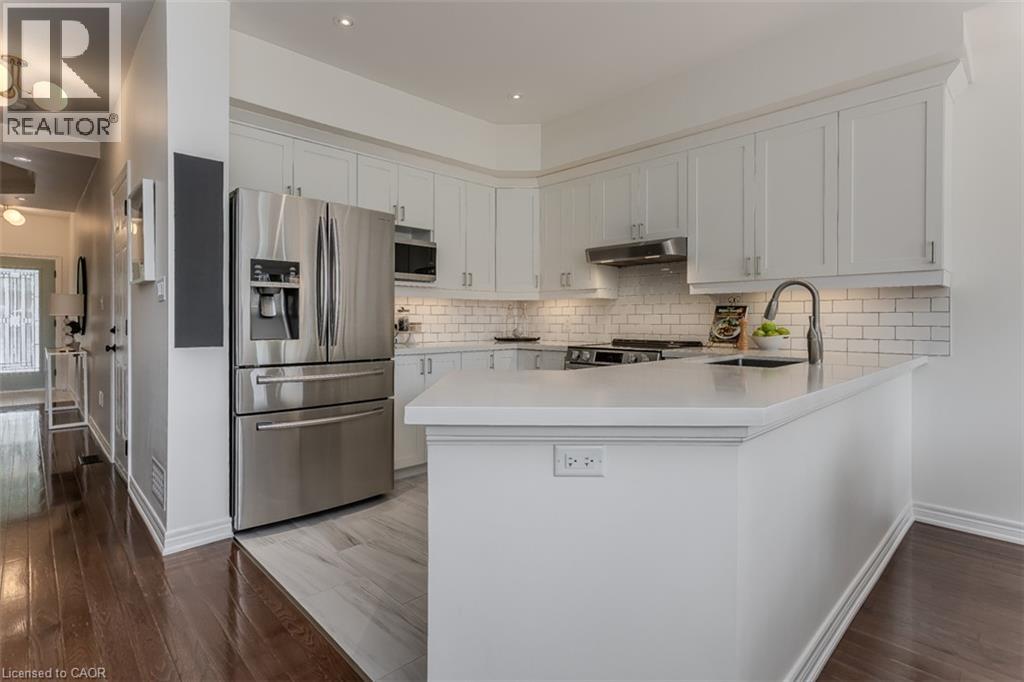 5316 Applegarth Drive, Burlington, Ontario  L7L 7E3 - Photo 2 - 40857476