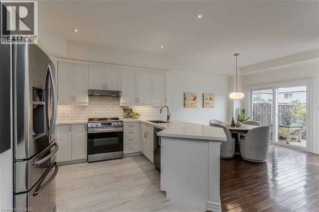 5316 Applegarth Drive, Burlington, Ontario  L7L 7E3 - Photo 7 - 40857476