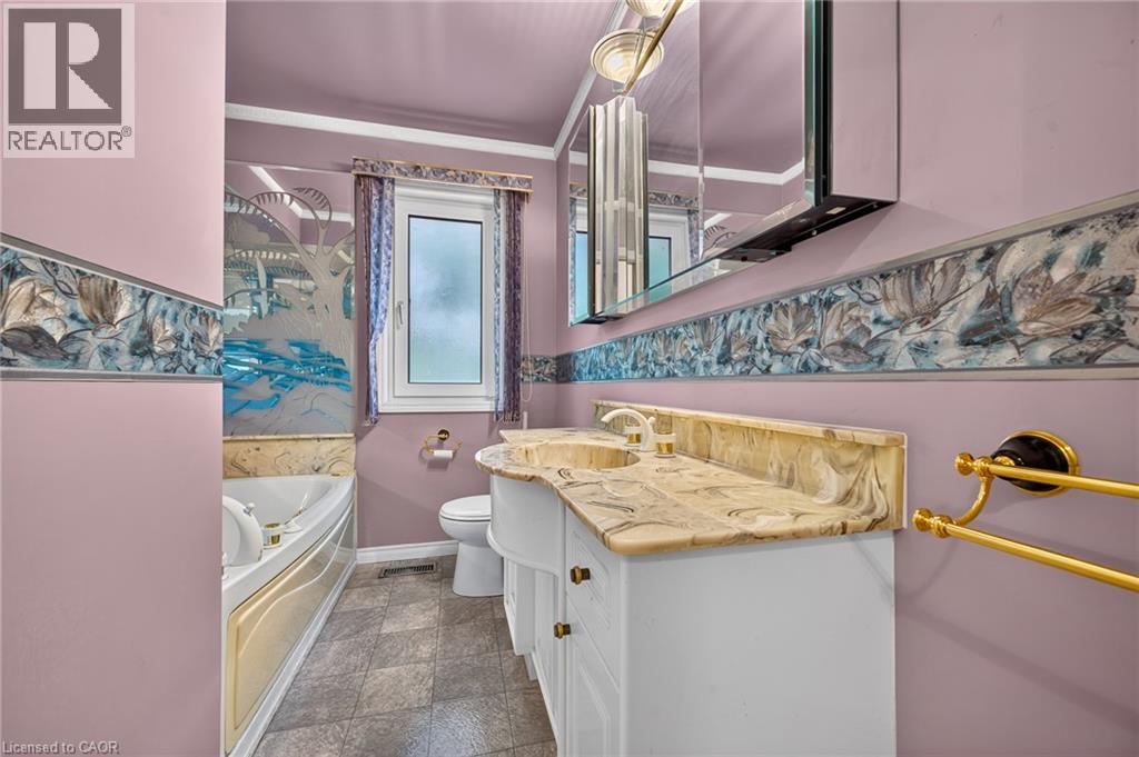 170 Mohawk Road, Ancaster, Ontario  L0G 2W9 - Photo 21 - 40857381
