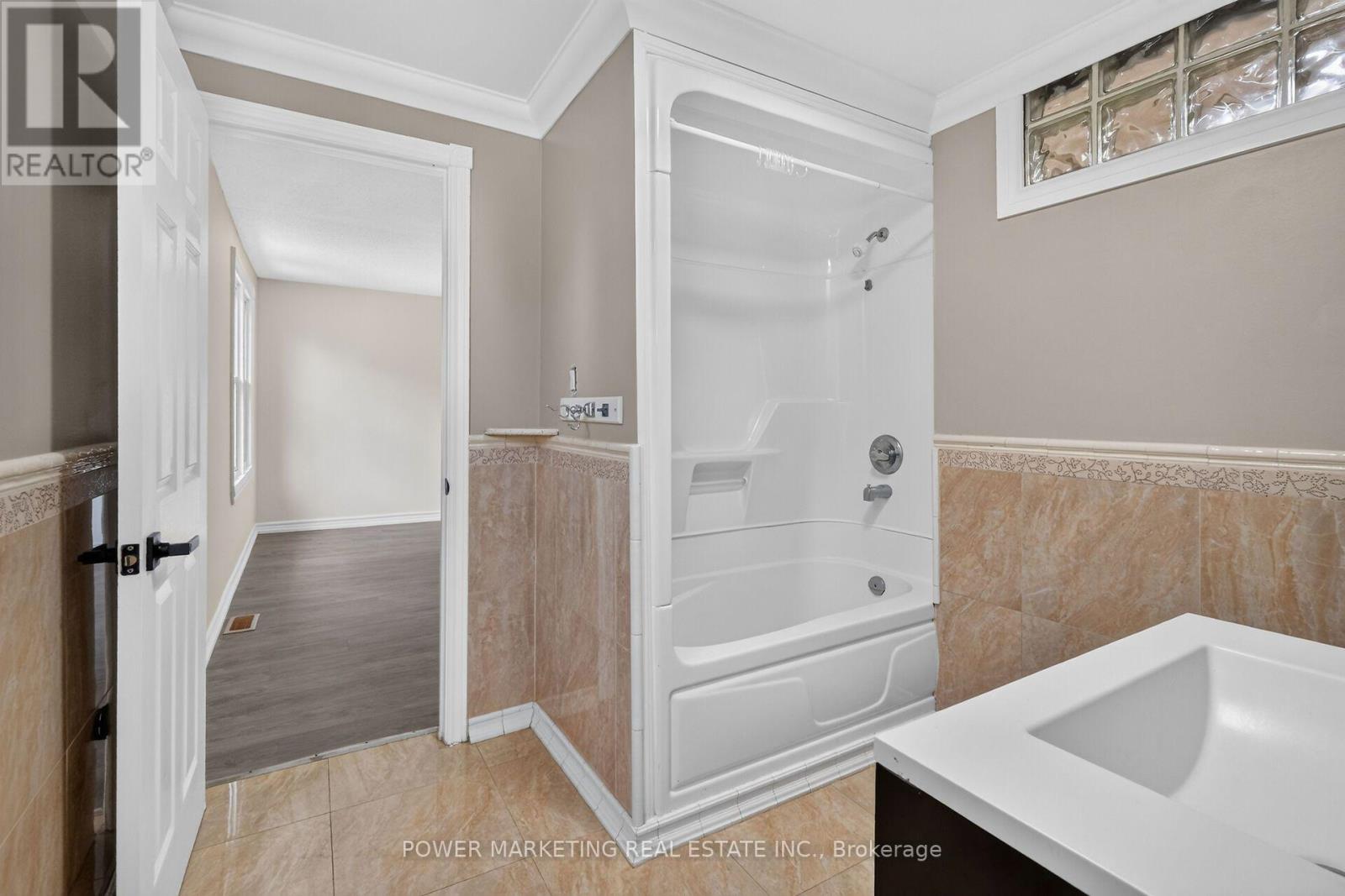 986 Laporte Street, Ottawa, Ontario  K1J 7B4 - Photo 39 - X13696996