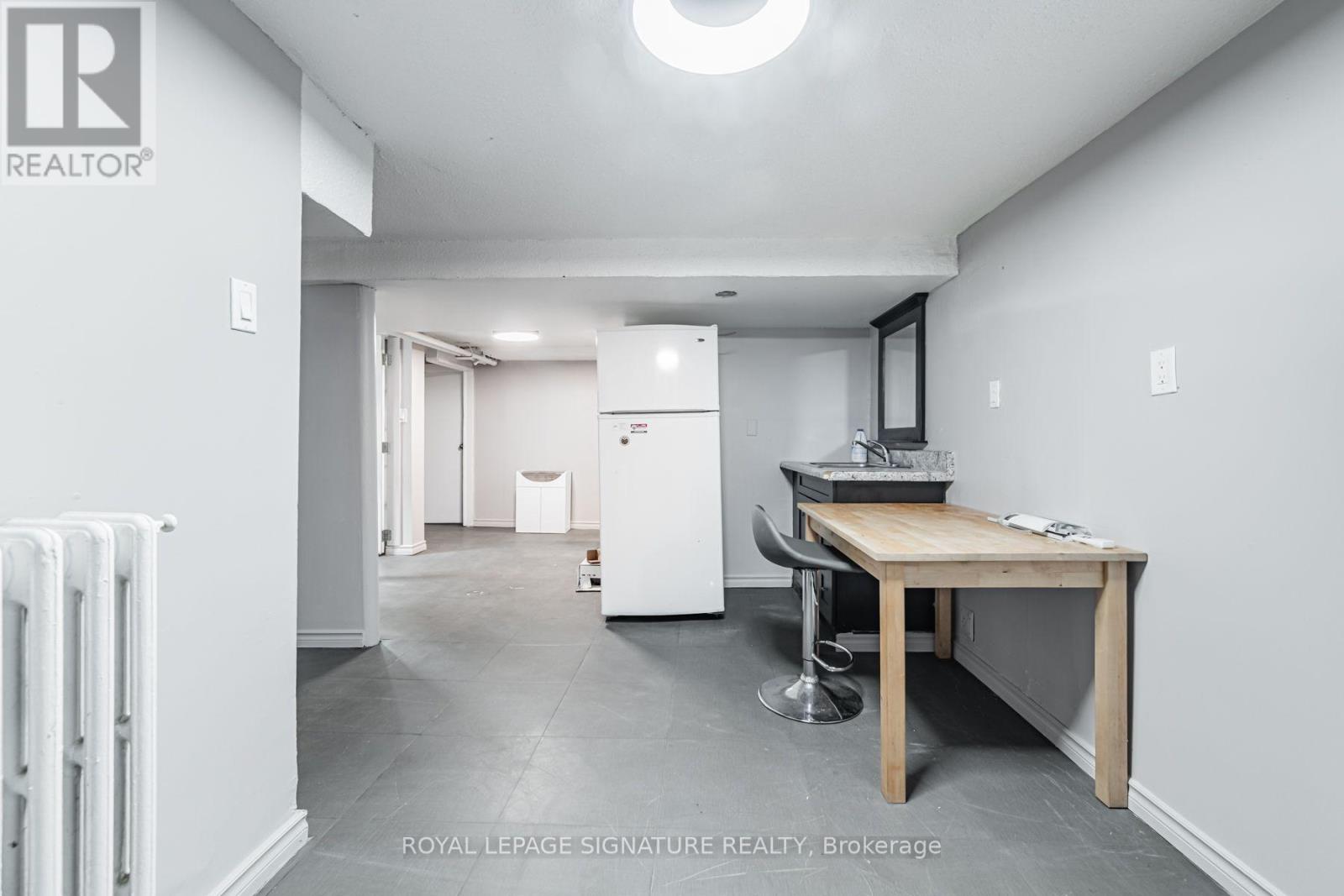 2935 St Clair Avenue E, Toronto, Ontario  M4B 1N9 - Photo 24 - E13680342