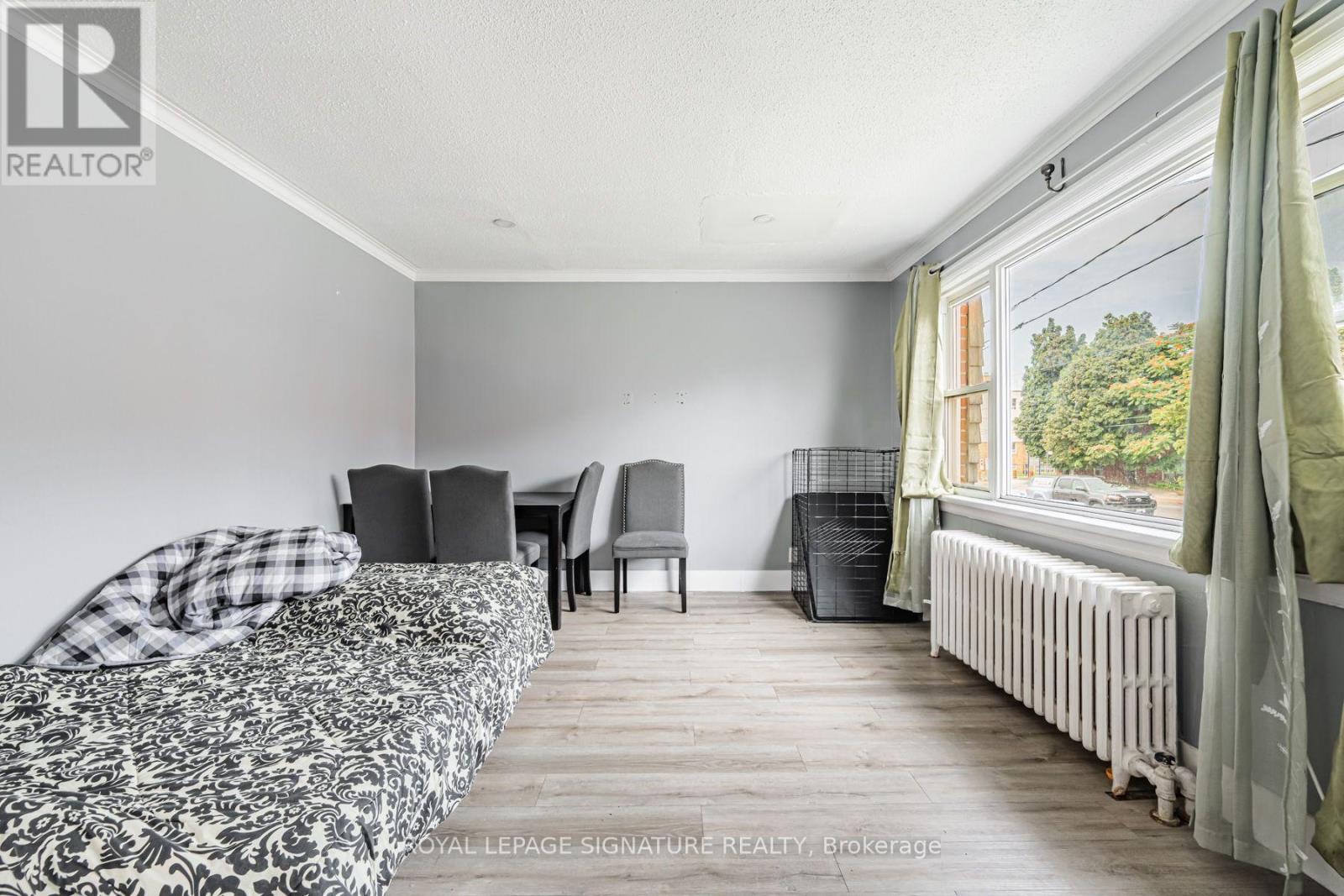 2935 St Clair Avenue E, Toronto, Ontario  M4B 1N9 - Photo 5 - E13680342