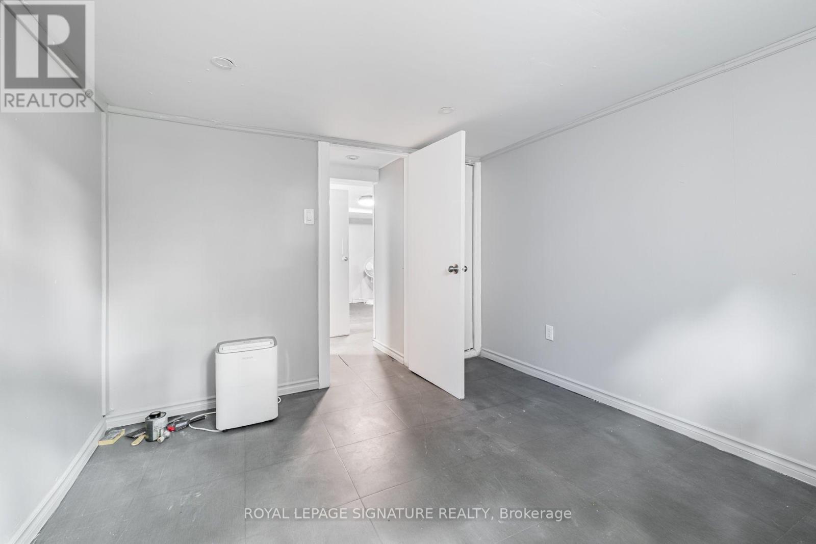 2935 St Clair Avenue E, Toronto, Ontario  M4B 1N9 - Photo 27 - E13680342