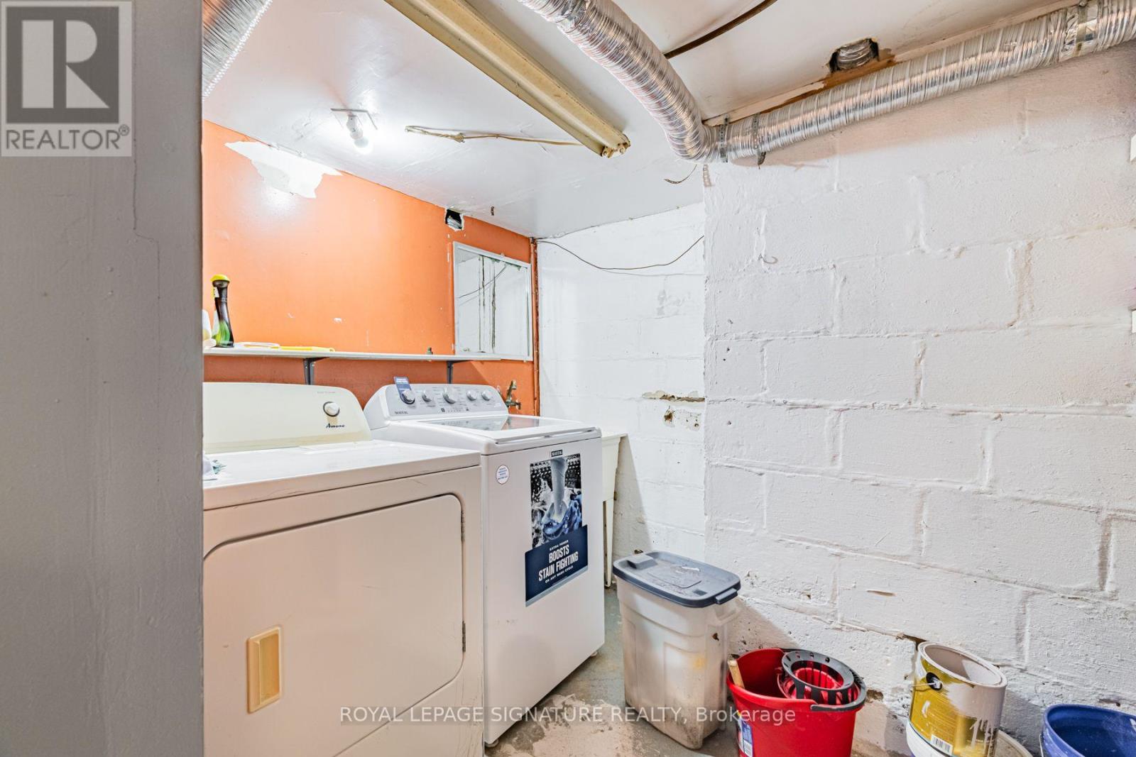 2935 St Clair Avenue E, Toronto, Ontario  M4B 1N9 - Photo 18 - E13680342
