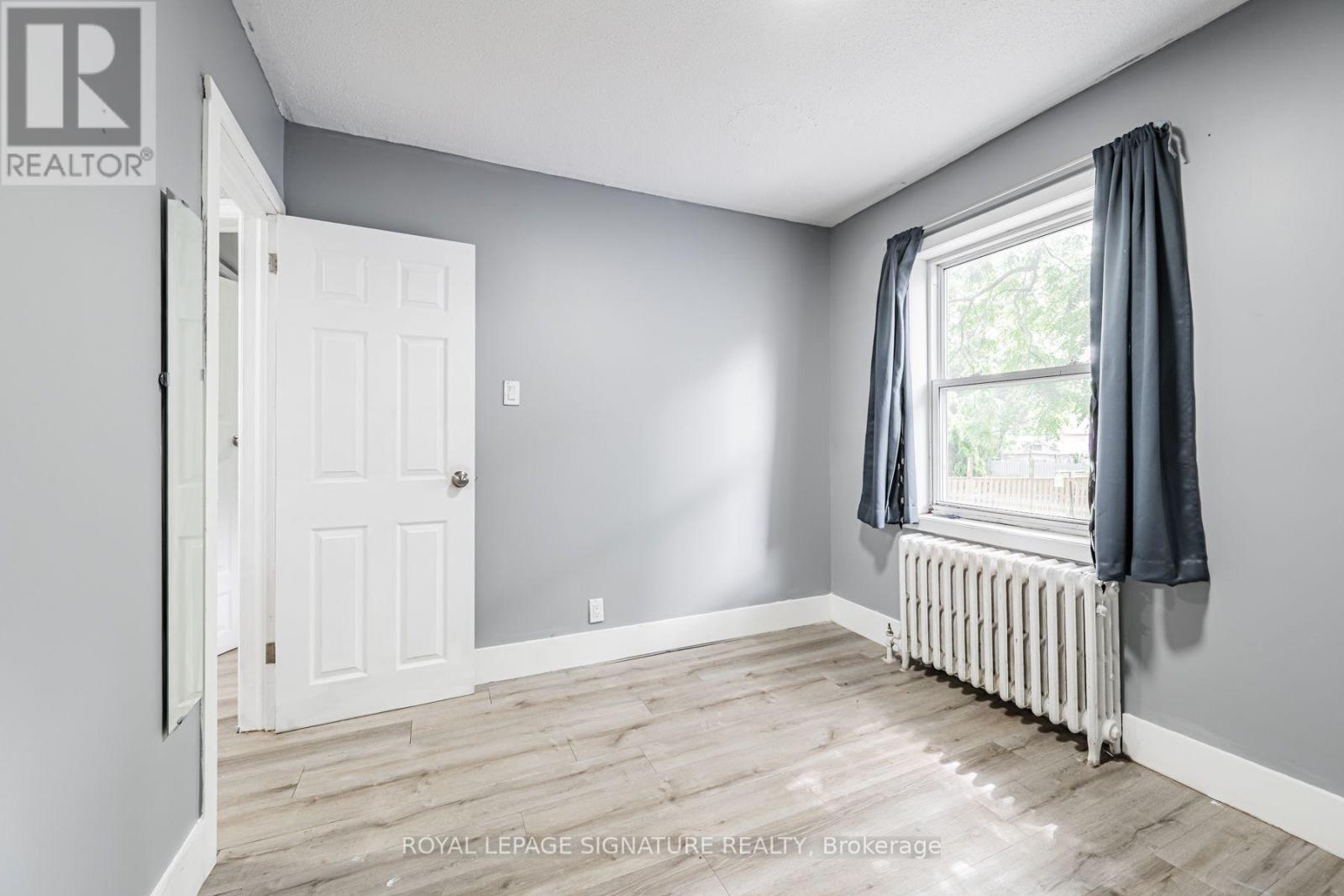 2935 St Clair Avenue E, Toronto, Ontario  M4B 1N9 - Photo 13 - E13680342