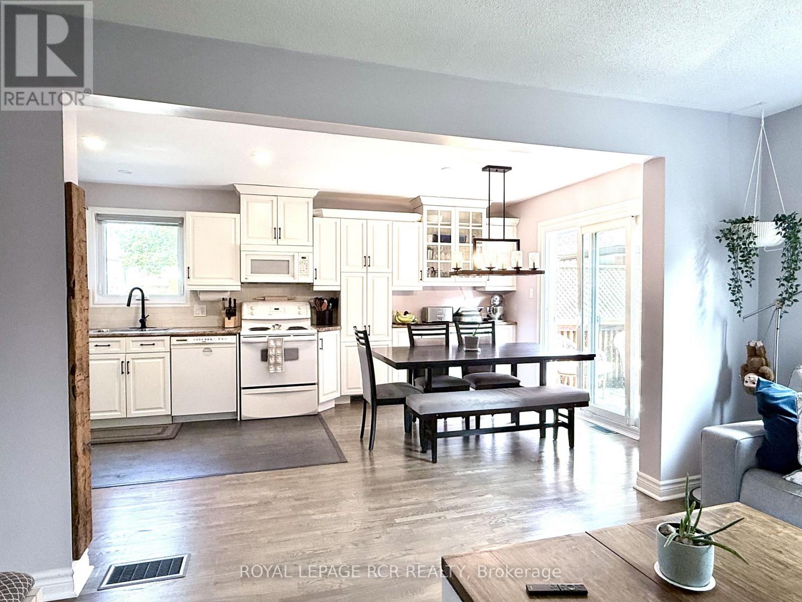 19 Riverley Lane N, New Tecumseth, Ontario  L9R 1X8 - Photo 3 - N13699856