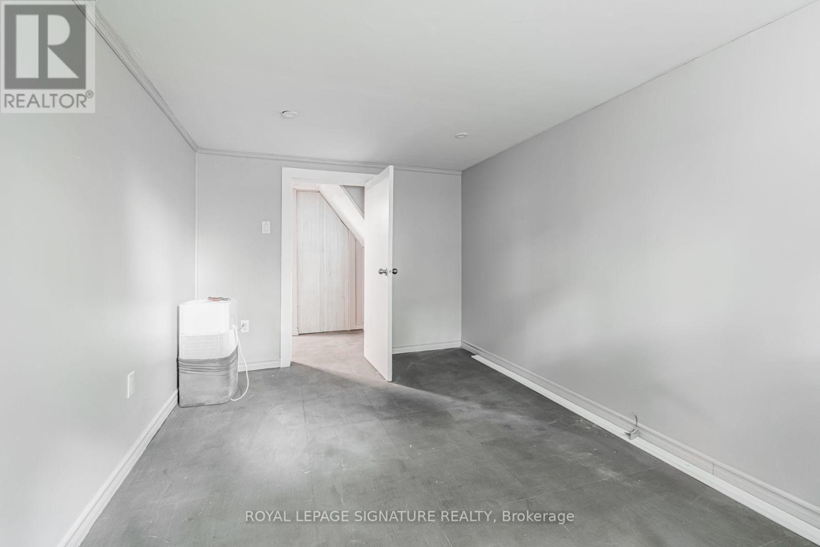 2935 St Clair Avenue E, Toronto, Ontario  M4B 1N9 - Photo 29 - E13680342