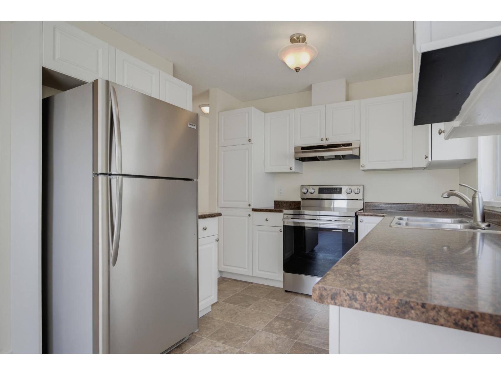 8 21928 48 Avenue, Langley, British Columbia  V3A 8H1 - Photo 5 - R3157676