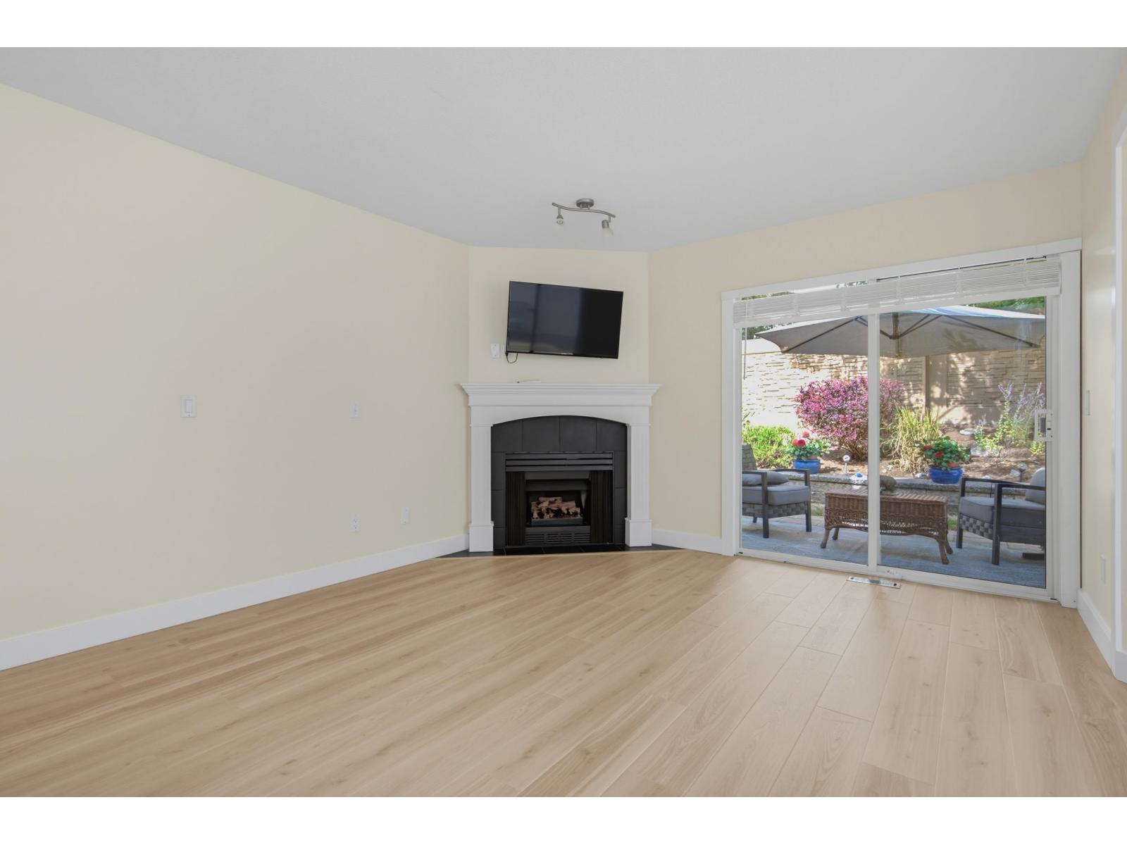 8 21928 48 Avenue, Langley, British Columbia  V3A 8H1 - Photo 10 - R3157676
