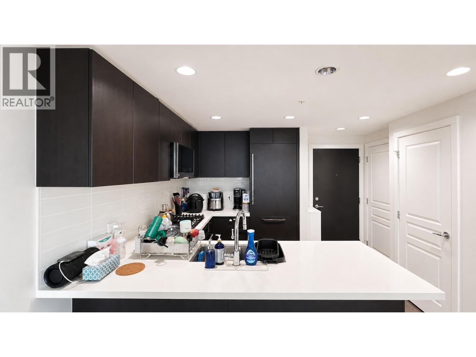 1805 3093 Windsor Gate, Coquitlam, British Columbia  V3B 0N2 - Photo 9 - R3154565