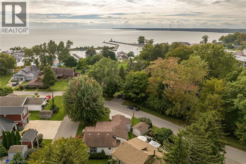 16 Broad Street, Port Dover, Ontario  N0A 1N7 - Photo 2 - 40857551