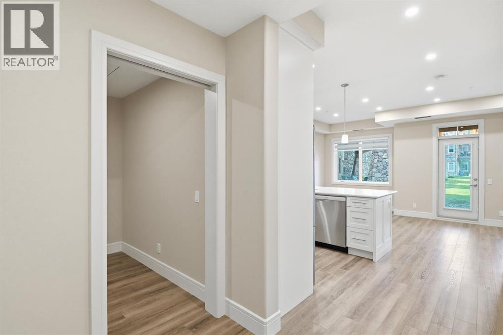 2146, 2330 Fish Creek Boulevard SW, Calgary, Alberta  T2Y 0L1 - Photo 3 - A2338011