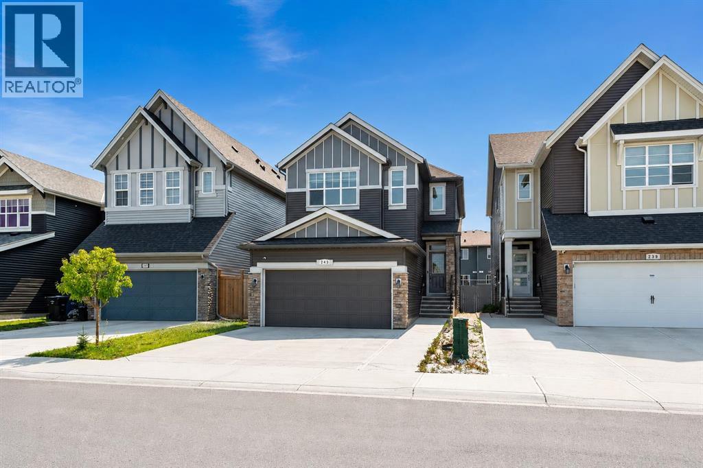 243 Savanna Lane NE, Calgary, Alberta  T3J 0Y9 - Photo 2 - A2338286