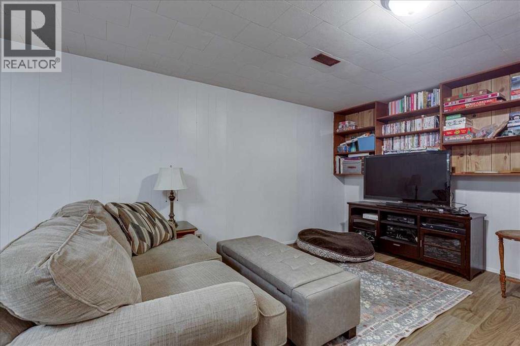 109 Selkirk Boulevard, Red Deer, Alberta  T4N 0G8 - Photo 29 - A2339256