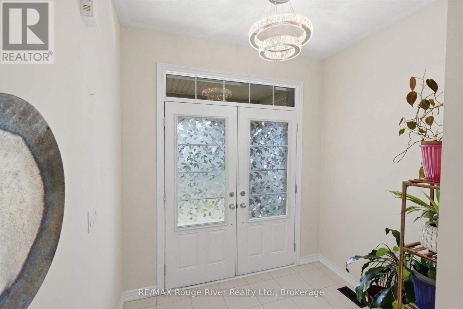 1220 Ronald Inche Drive, Oshawa, Ontario  L1K 0Y5 - Photo 2 - E13700744