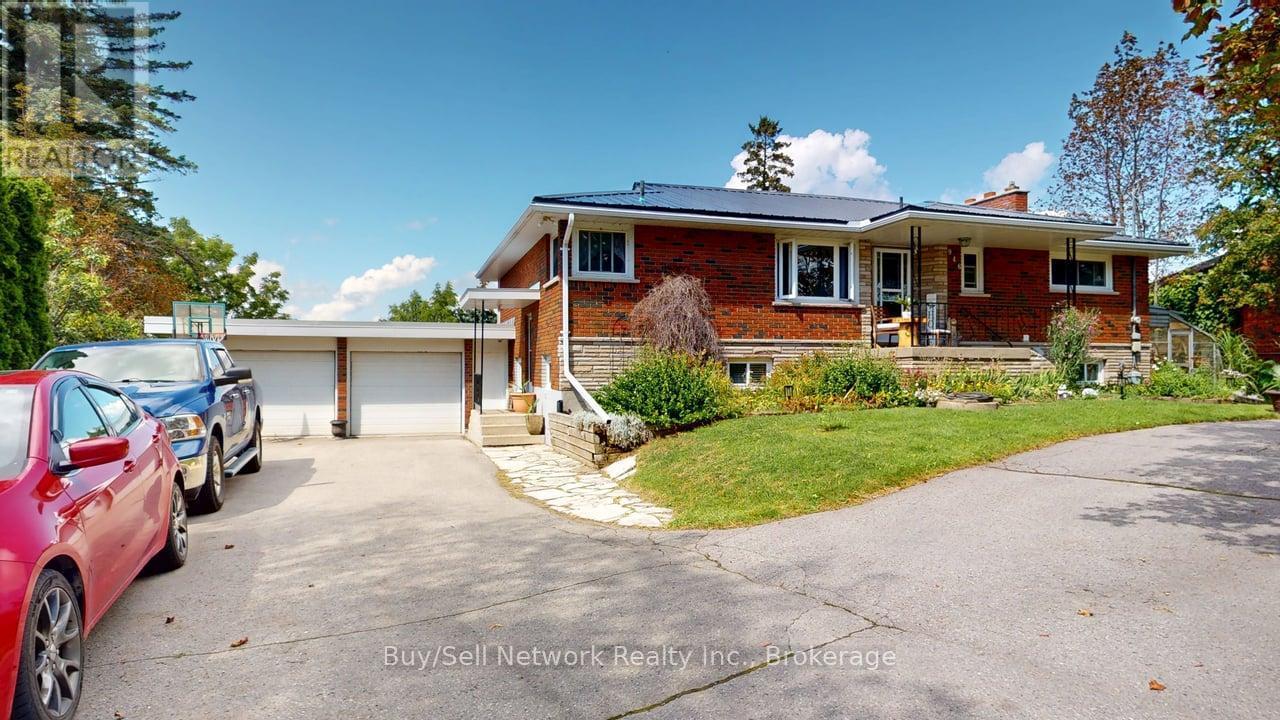 946 8TH LINE, Selwyn, Ontario