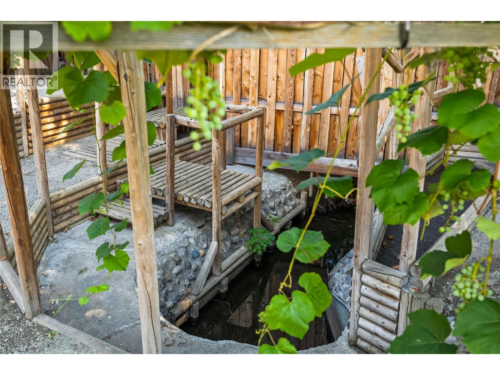 992 Grenfell Court, Kelowna, British Columbia  V1Y 8C5 - Photo 39 - 10386422