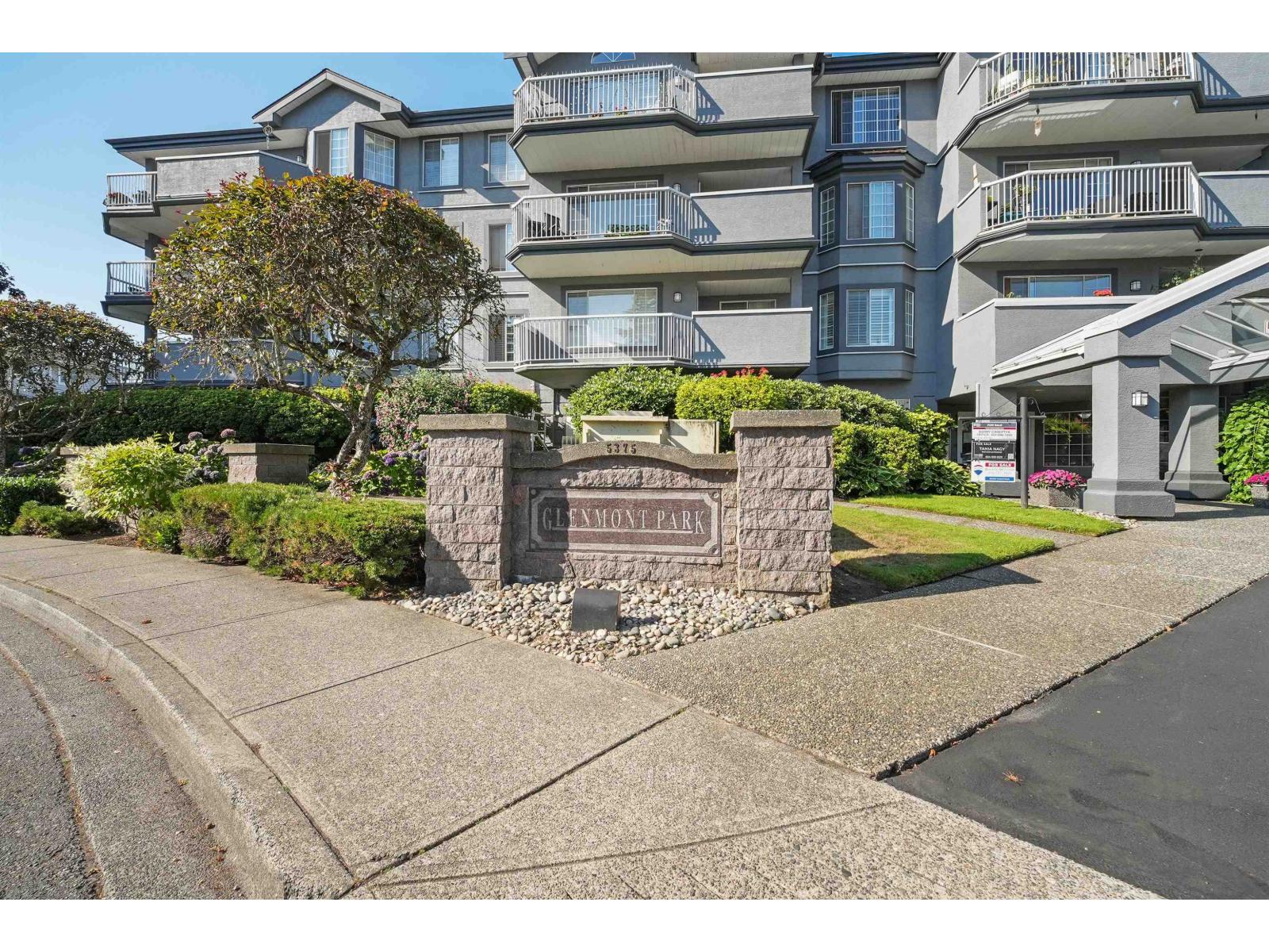 311 5375 205th Street, Langley, British Columbia  V3A 7V7 - Photo 34 - R3157491
