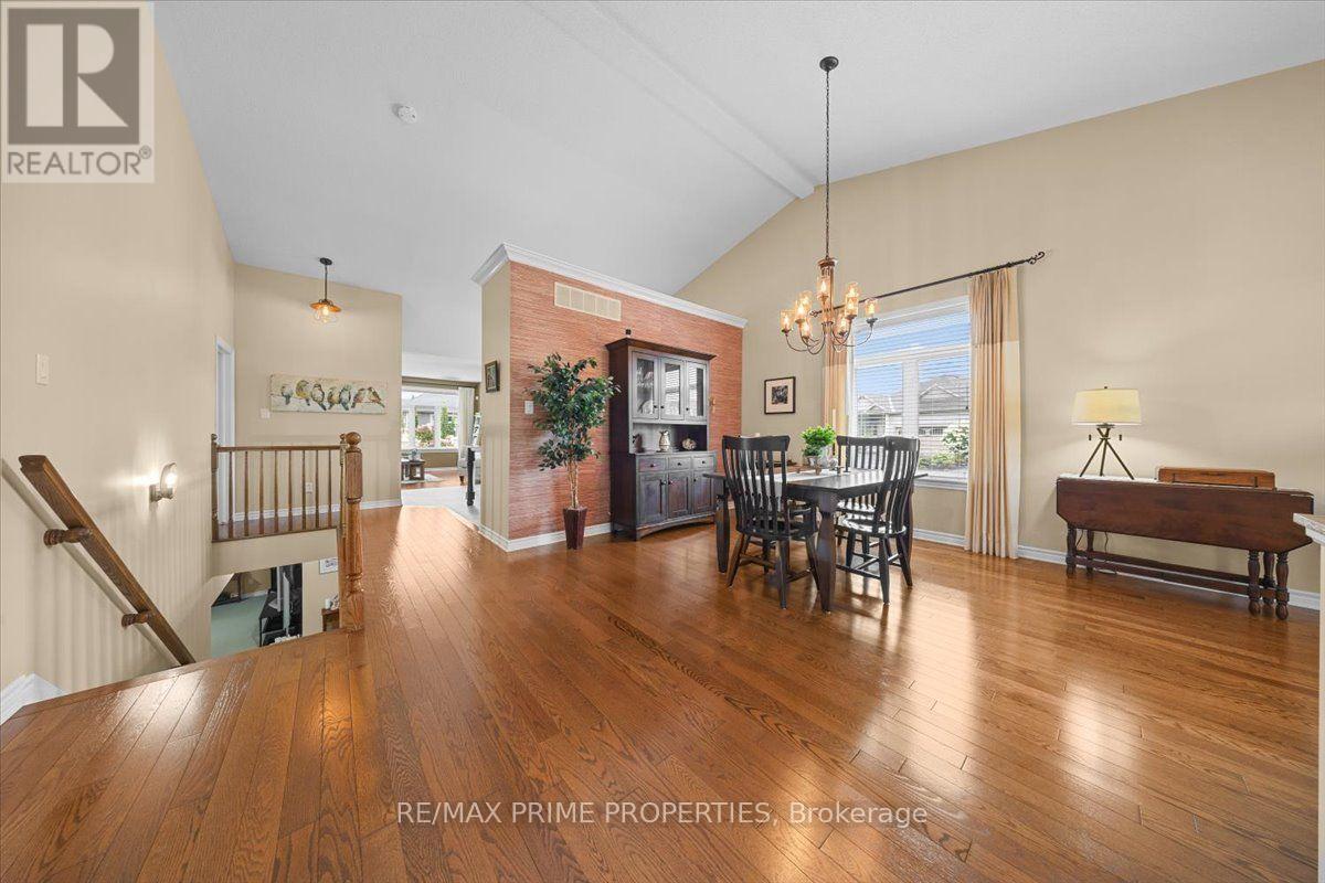 341 Bobolink Ridge, Ottawa, Ontario K2V 0B9 - Photo 8 - X13700666