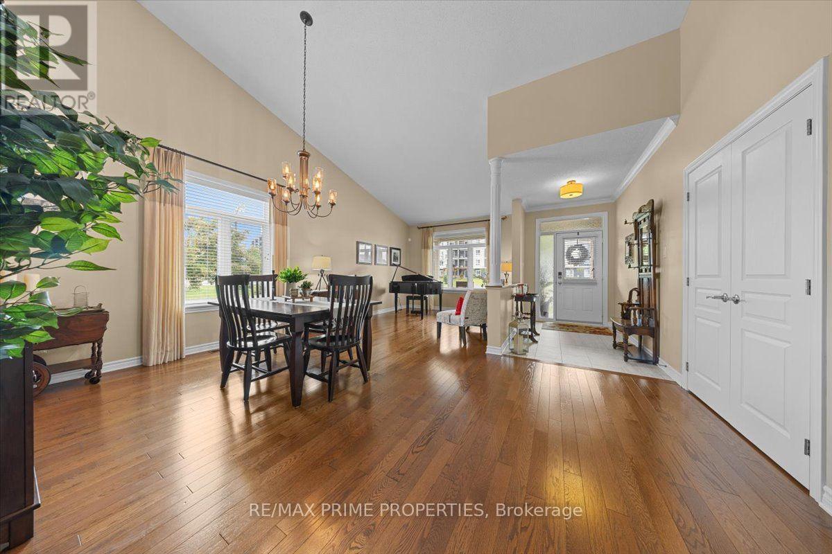 341 Bobolink Ridge, Ottawa, Ontario K2V 0B9 - Photo 9 - X13700666