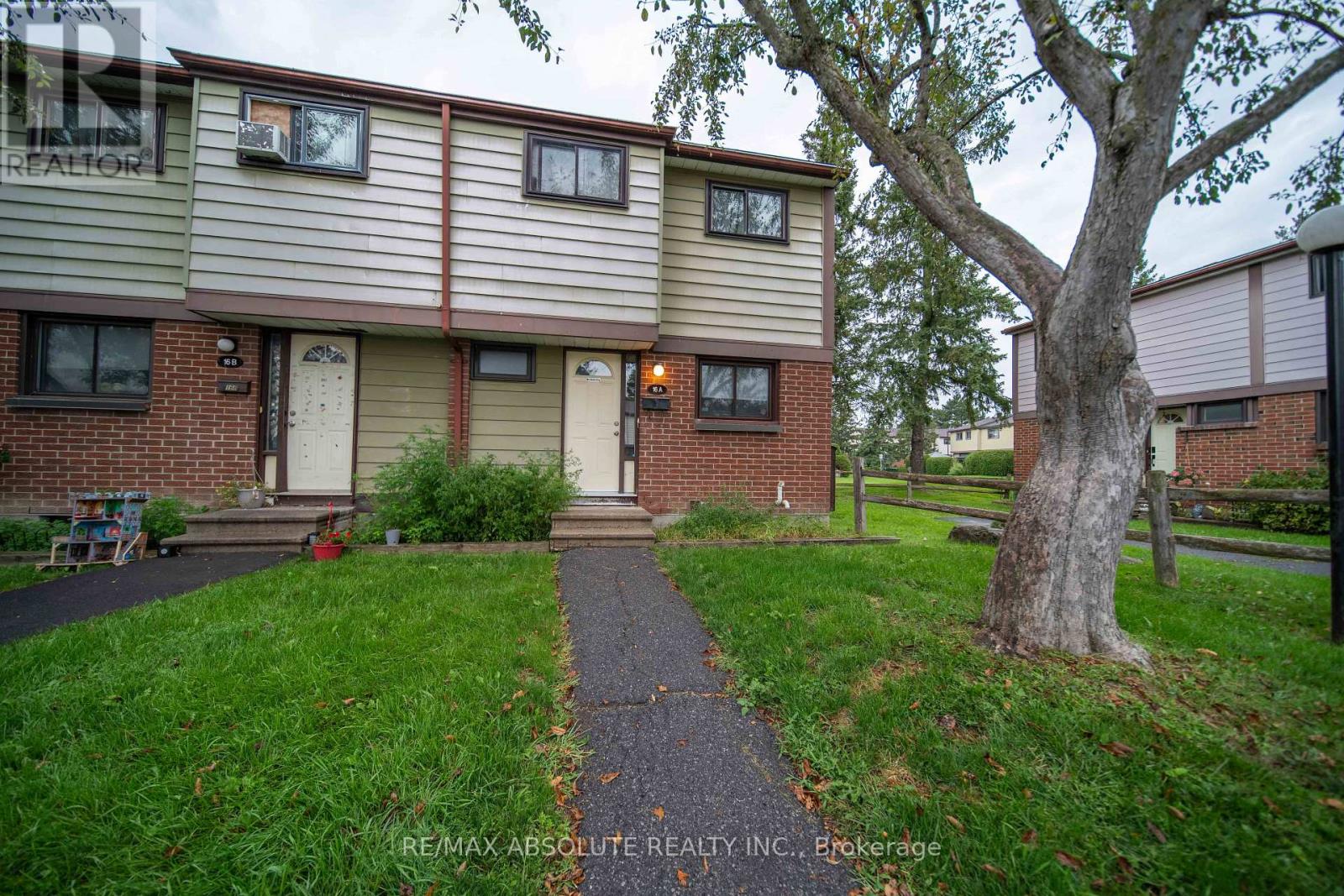 16 A KNOLLSBROOK DRIVE, Ottawa, Ontario