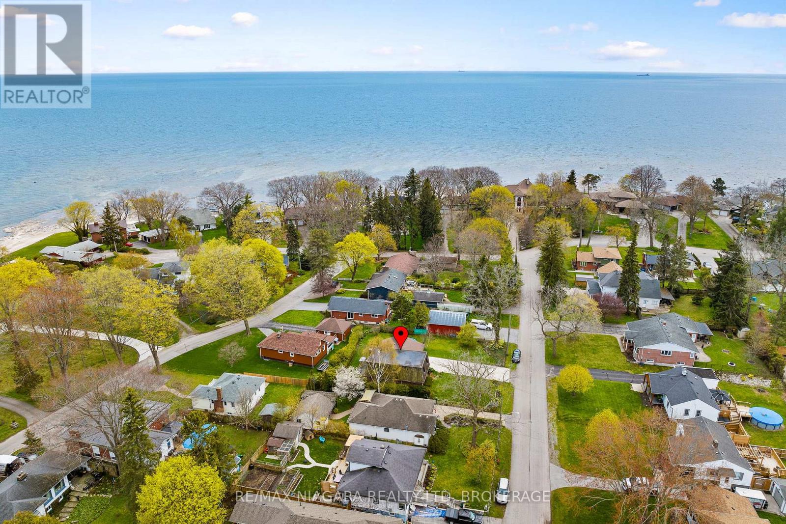 17 Walnut Street, Port Colborne, Ontario  L3K 2T7 - Photo 2 - X13700722