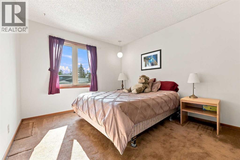 1148 Edgemont Road NW, Calgary, Alberta  T3A 2J8 - Photo 27 - A2337484