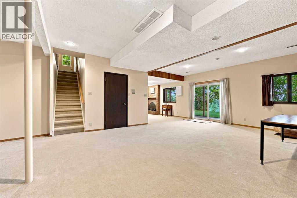 1148 Edgemont Road NW, Calgary, Alberta  T3A 2J8 - Photo 30 - A2337484