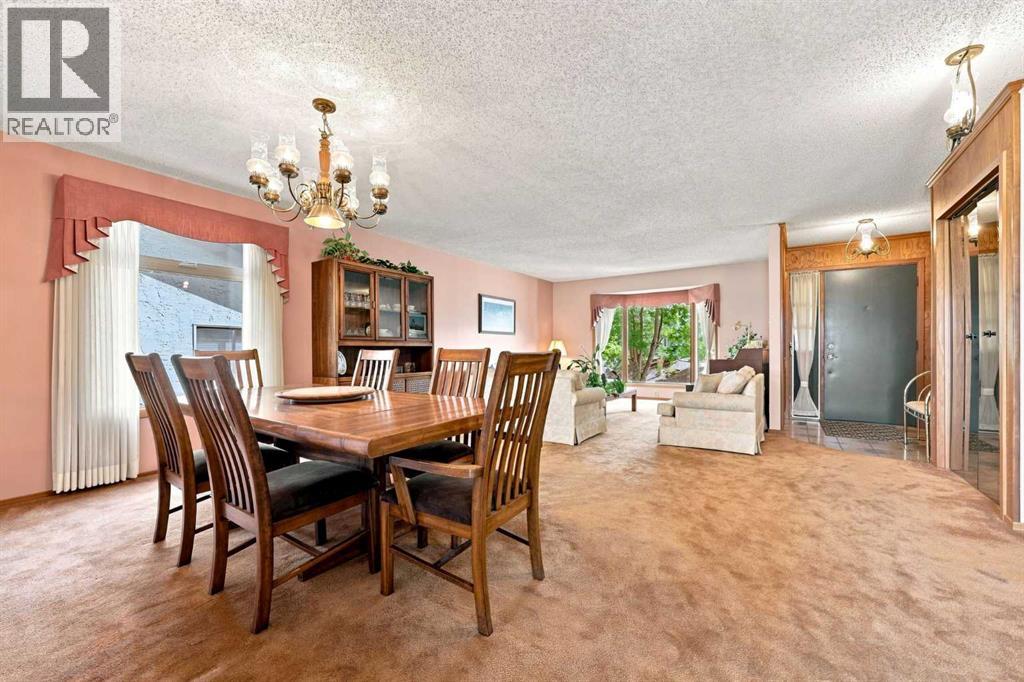 1148 Edgemont Road NW, Calgary, Alberta  T3A 2J8 - Photo 7 - A2337484