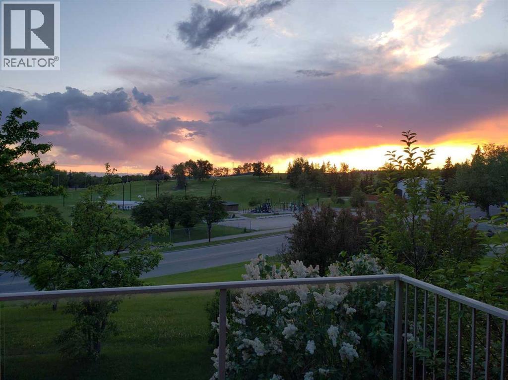 1148 Edgemont Road NW, Calgary, Alberta  T3A 2J8 - Photo 49 - A2337484
