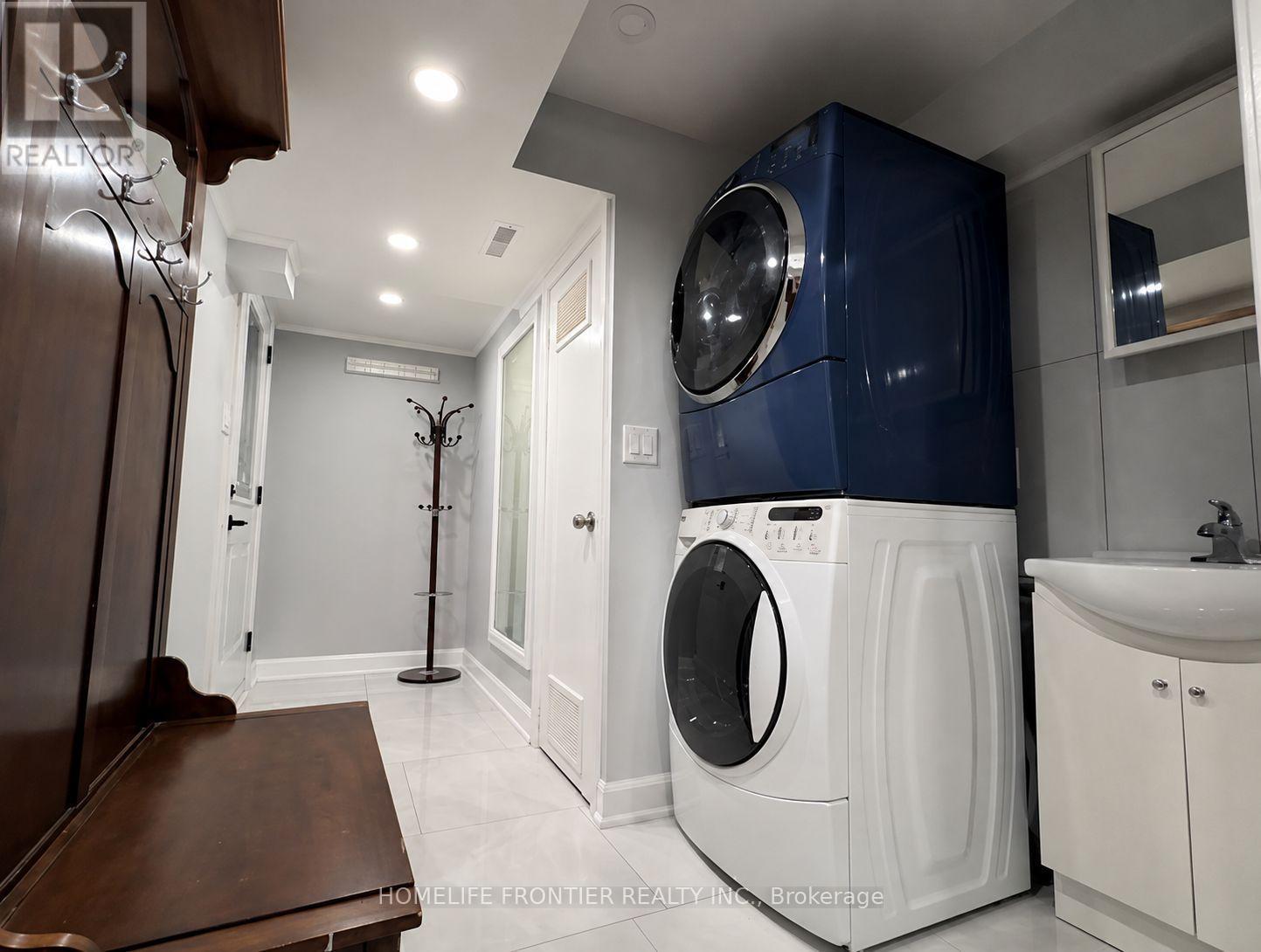 Main And Upper Level - 49 Red Robin Way, Toronto, Ontario  M2R 3K6 - Photo 13 - C13700648