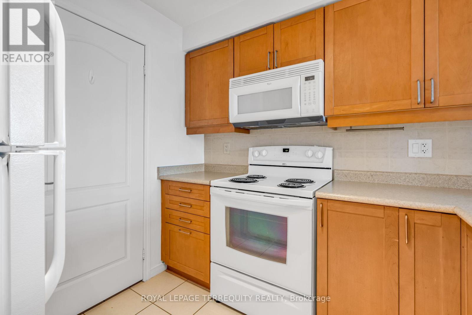 402 - 205 The Donway W, Toronto, Ontario  M3B 3S5 - Photo 10 - C13700680