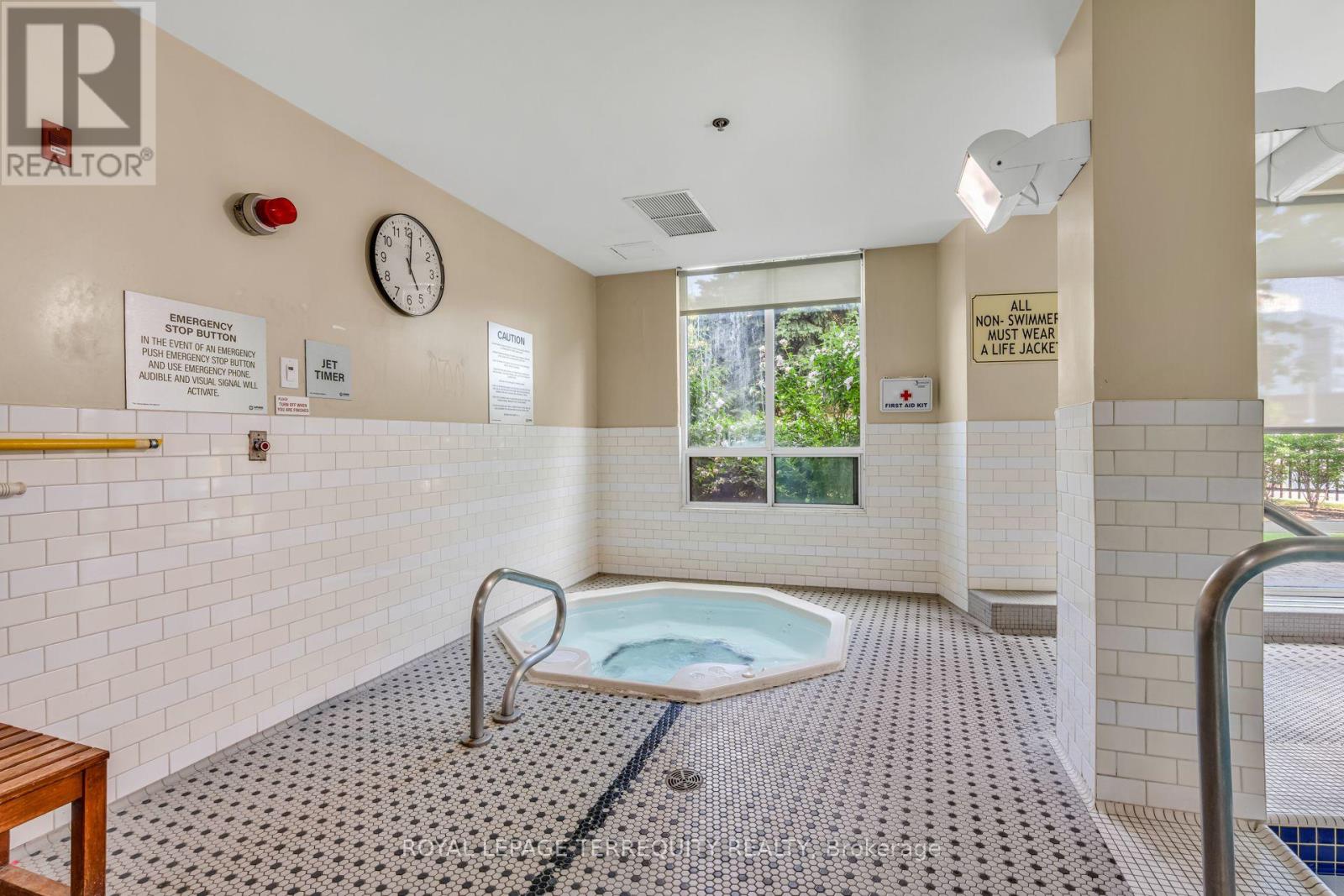 402 - 205 The Donway W, Toronto, Ontario  M3B 3S5 - Photo 26 - C13700680