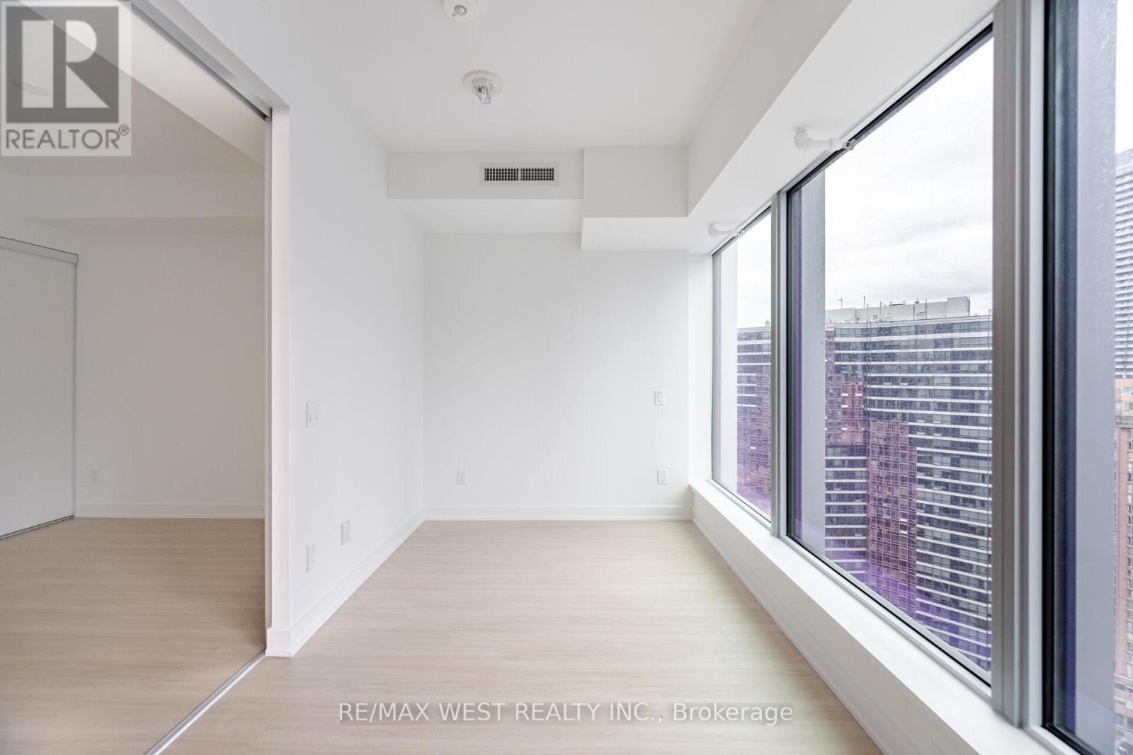 3505 - 8 Wellesley Street W, Toronto, Ontario  M4Y 0J5 - Photo 11 - C13700710