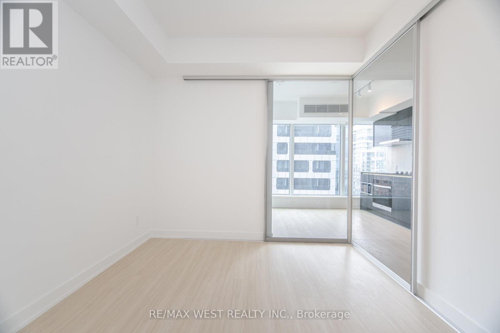 3505 - 8 Wellesley Street W, Toronto, Ontario  M4Y 0J5 - Photo 17 - C13700710