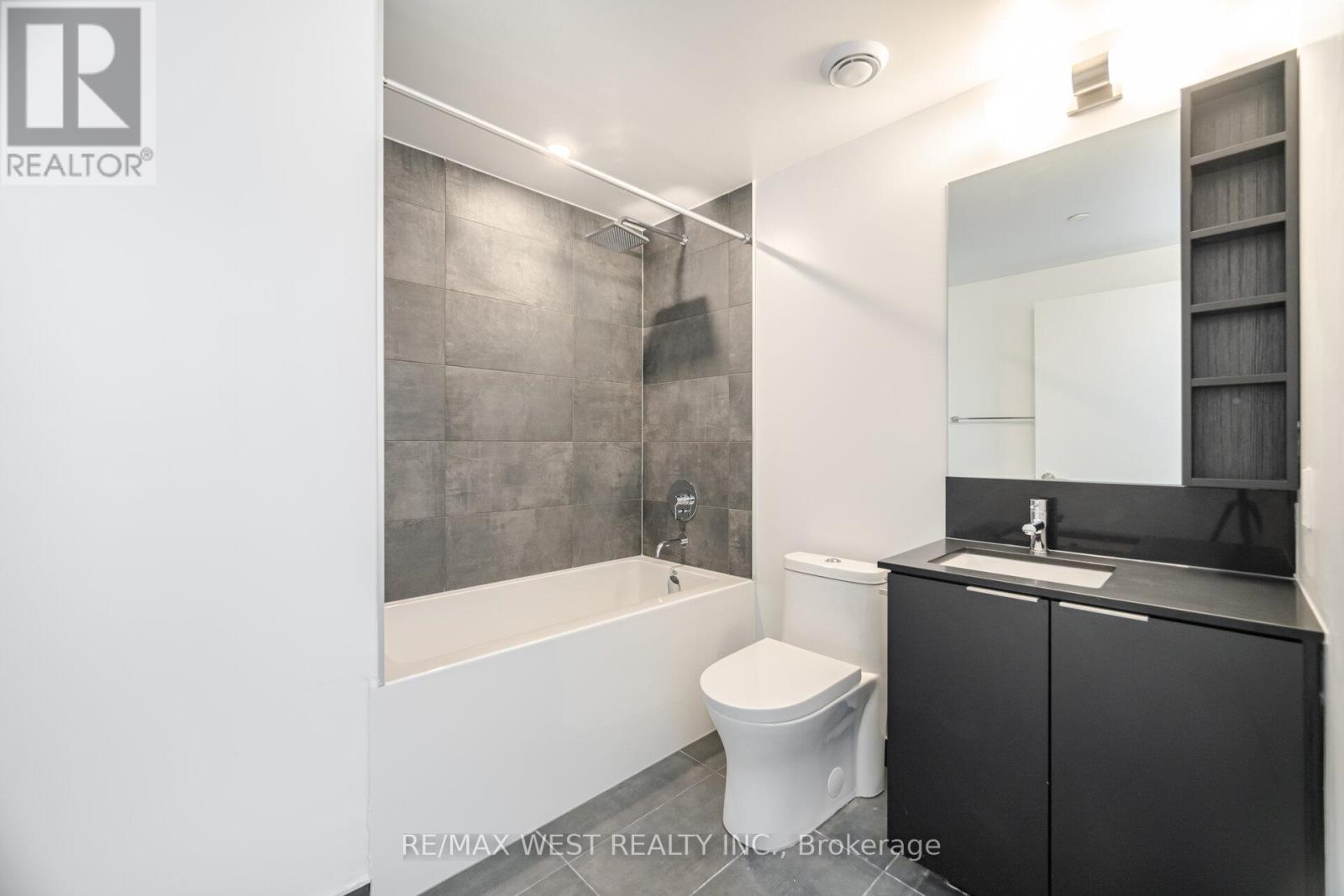 3505 - 8 Wellesley Street W, Toronto, Ontario  M4Y 0J5 - Photo 18 - C13700710