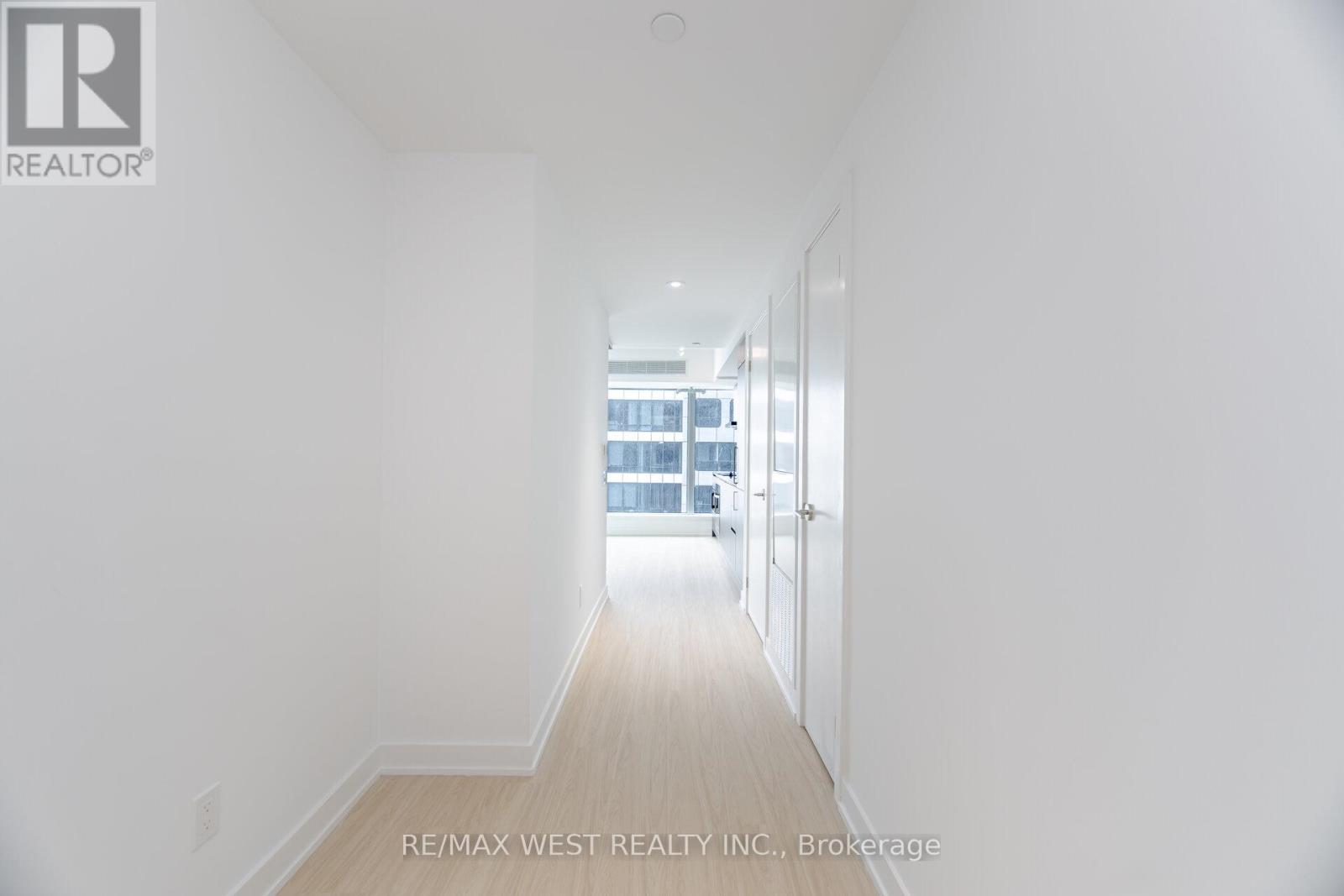 3505 - 8 Wellesley Street W, Toronto, Ontario  M4Y 0J5 - Photo 5 - C13700710