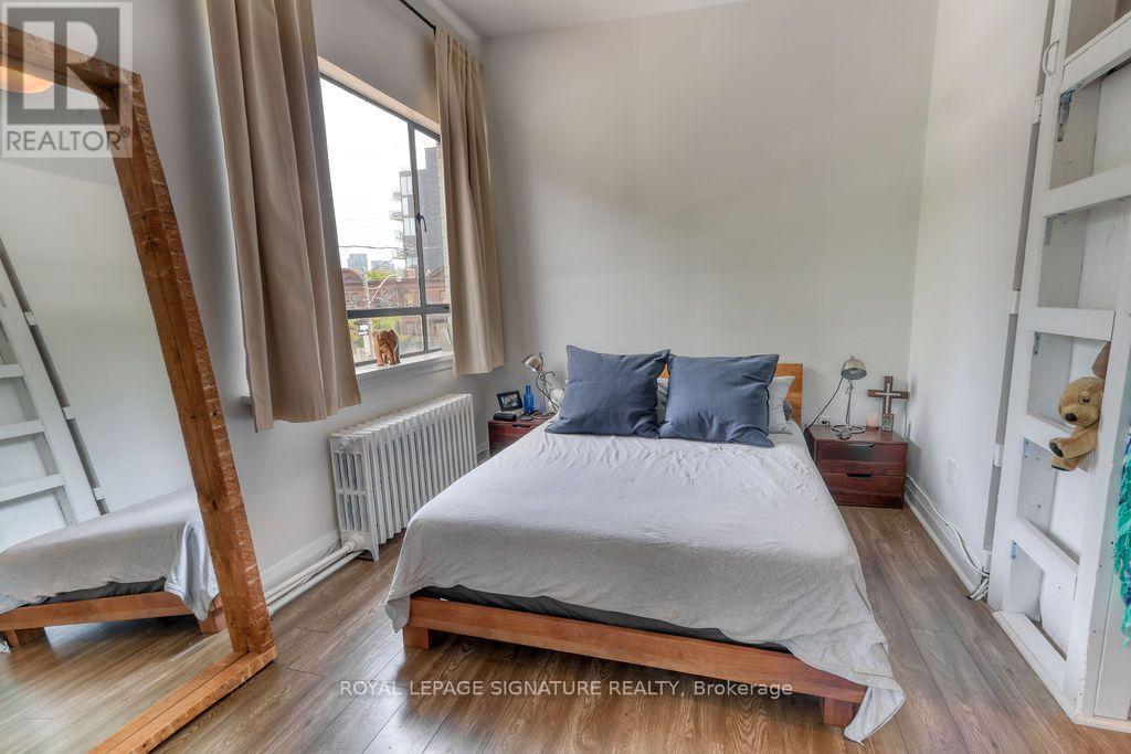 Unit B - 44 Stafford Street, Toronto, Ontario  M6J 2R8 - Photo 10 - C13700736