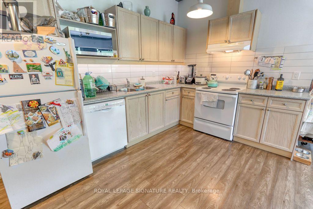 Unit B - 44 Stafford Street, Toronto, Ontario  M6J 2R8 - Photo 4 - C13700736