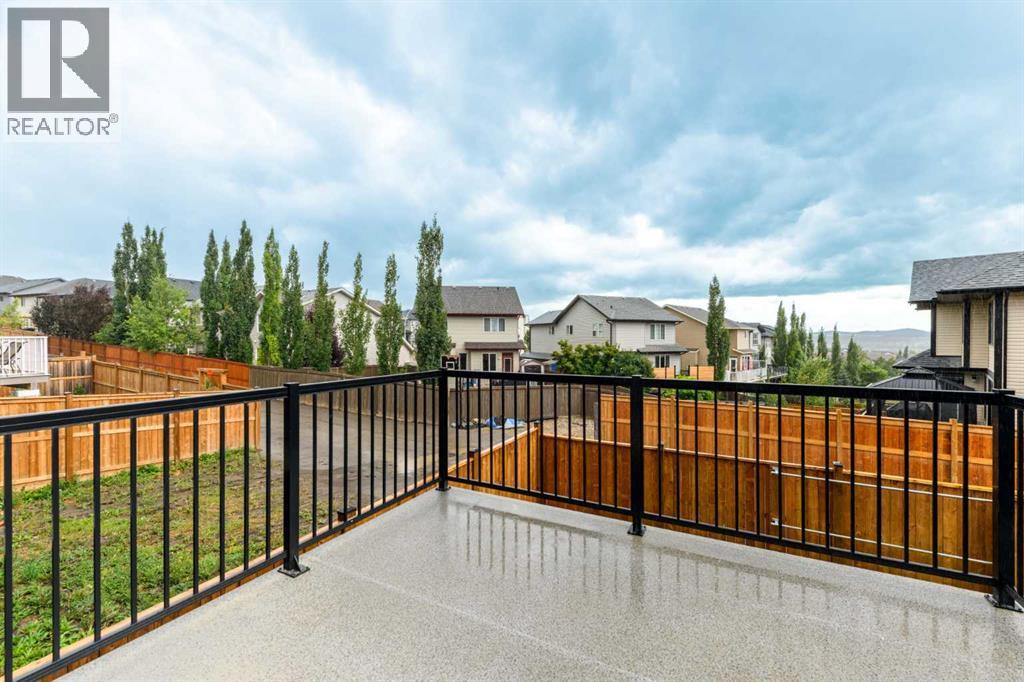 124 Heritage Boulevard, Cochrane, Alberta  T4C 3G8 - Photo 9 - A2338531