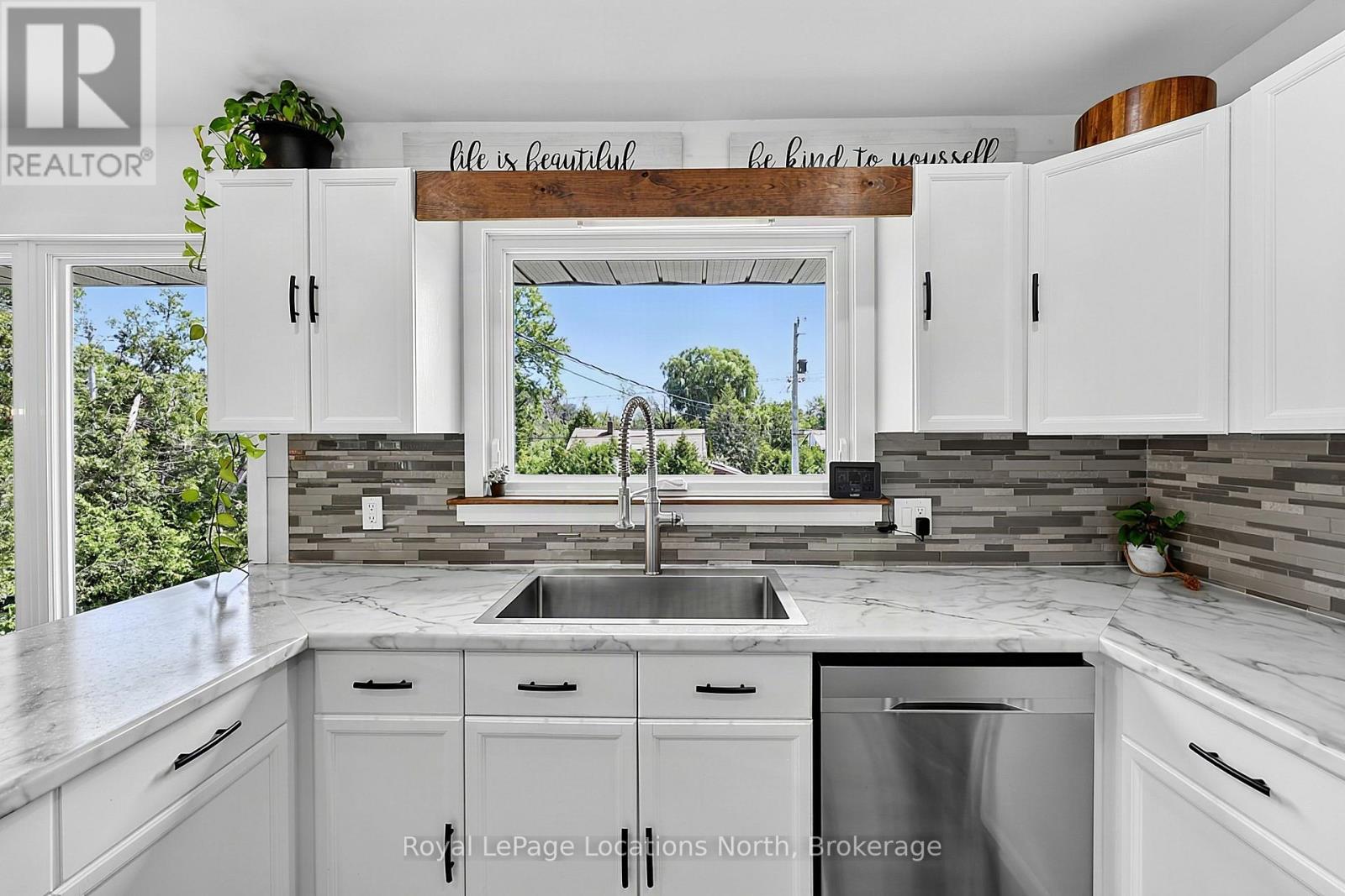 16 Huronia Pathway, Collingwood, Ontario  L9Y 3Z1 - Photo 15 - S13695062