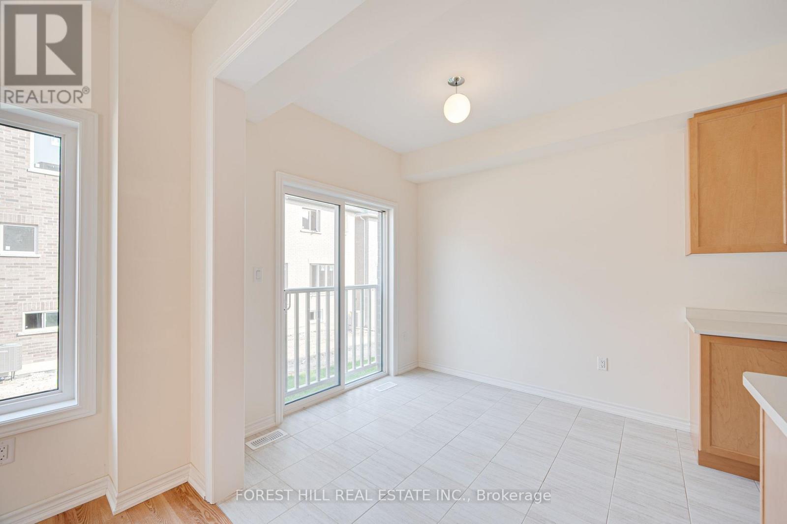 2429 Angora Street, Pickering, Ontario  L1X 2R2 - Photo 5 - E13700750
